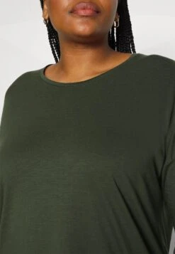 Nmmathilde O Neck High Low Curve - T-Shirt À Manches Longues - Kombu Green -Noisy May 16de958aa39a498aa05deeb0ae61a9e4