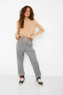 Noisy May Pulls à Capuche Pull-over Chen Femme Sable -Noisy May 267d2fe969182c69703d9072d758939d