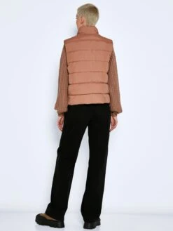 Noisy May Vestes Sans Manches Gilet Marcus Femme Noisette 9 Noisy May Vestes Sans Manches Gilet Marcus Femme Noisette -Noisy May 4696dc5407073438688e703b55cee8e5