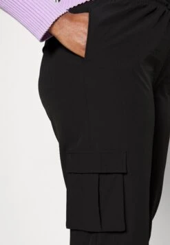 Nmkirby Pant - Pantalon Cargo - Black -Noisy May 4f528db30e91430b871114acc65c09f1