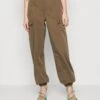 Noisy May Nmlolly Loose Pant - Pantalon Classique - Crocodile