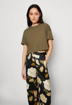 Noisy May Nmalena Semi Crop - T-Shirt Basique - Kalamata -Noisy May 527f5b6c93de479a83baf8806d75340b