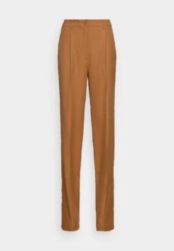 Nmdrewie High Waiste Straight Pants - Pantalon Classique - Chipmunk