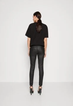 Noisy May Nmallie Skinny Coated Pant - Pantalon Classique - Black -Noisy May 60d69736004646c5aff2fae2b900822d