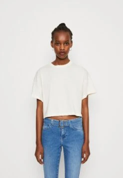 Noisy May Nmalena Semi Crop - T-Shirt Basique - Eggnog