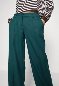 Noisy May Nmpinola - Pantalon Classique - Trekking Green -Noisy May 769f44a94272469eb891c7cc2b687e86