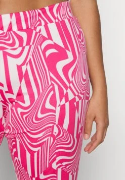 Nmlaila Pasa Pants - Pantalon De Survêtement - Pink Yarrow/Abstract -Noisy May 78760700b39e4a5c82d23e776493a3e0