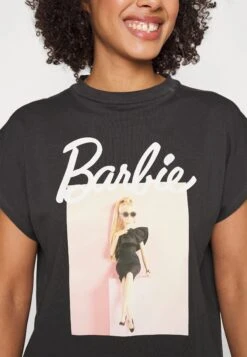 Noisy May Nmhailey Barbie License - T-Shirt Imprimé - Obsidian -Noisy May 7b05da171bb044a3918e0ee8d8c37f02