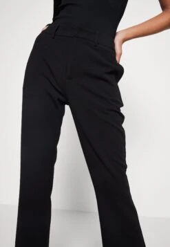 Noisy May Nmrobyn Bootcut Pants - Pantalon Classique - Black 9 Noisy May Nmrobyn Bootcut Pants - Pantalon Classique - Black -Noisy May 9055c2c81dc0472abc1c22ace32f153f