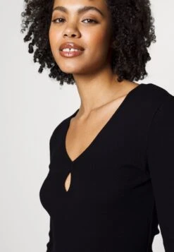 Noisy May Nmmaya Vneck Keyhole - T-Shirt À Manches Longues - Black -Noisy May 9dd7d1a4eced488b9e1d836aae6dcd79