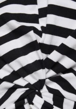 Noisy May Nmtwiggi - T-Shirt Imprimé - Black/White -Noisy May 9eb36a571cc348a0a907e75551ae9e11