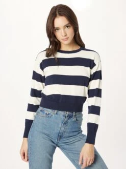 Noisy May 11 Noisy May -Noisy May a8e474c70cbb1b63c9c8da21a14368c6