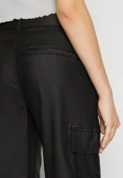 Noisy May Nmyolanda Coated - Pantalon Cargo - Black -Noisy May b9958283fe6149ac8203e513b9e05a87