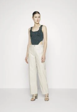 Noisy May Nmluke Straight Front Detail Pant - Pantalon Classique - Pumice Stone 13 Noisy May Nmluke Straight Front Detail Pant - Pantalon Classique - Pumice Stone -Noisy May dbcab2ddc09442dc88f4f326ceb26460