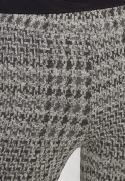 Noisy May Petite Nmtowny Pant - Pantalon Classique - Black 9 Noisy May Petite Nmtowny Pant - Pantalon Classique - Black -Noisy May e95938466fde42ca8ab7a7cfec5f8312