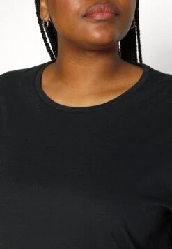 Nmmathilde O Neck High Low Curve - T-Shirt À Manches Longues - Black -Noisy May f0e8ca86719841a8b877a91e097ba641